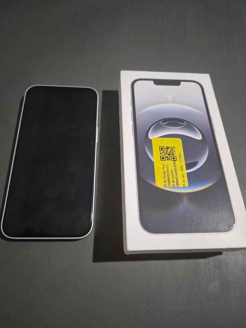 iPhone 16e (128 Gb)-Branco - Foto 2