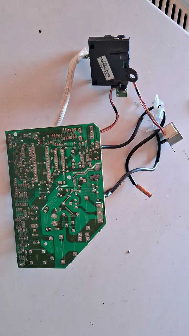 Placa evaporadora Springer modelo KFR32GW usada - Foto 3