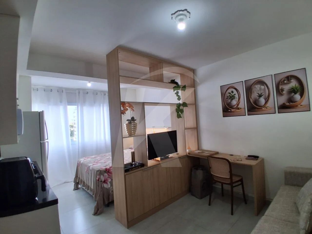 Studio mobiliado com vaga em Santana, ao lado do Metrô