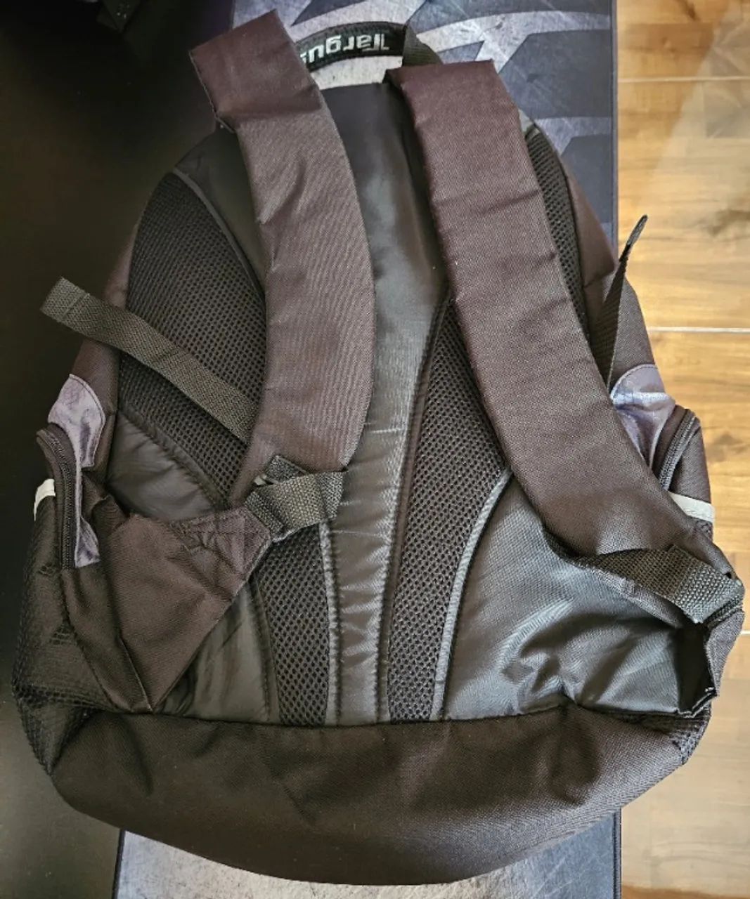 Mochila Targus para notebooks 15.6', cor preto & cinza. - Foto 3