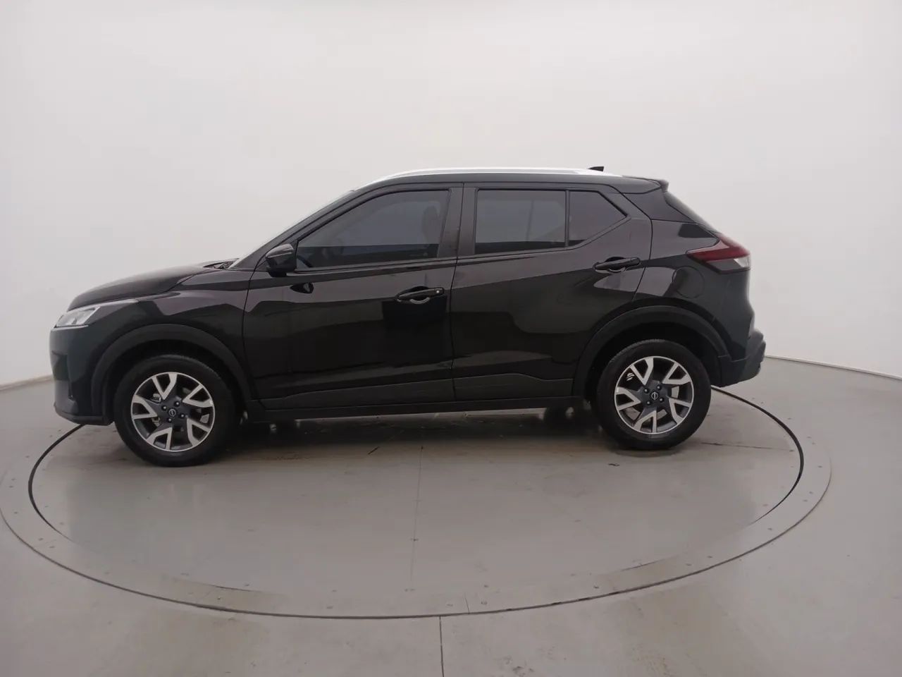 Nissan Kicks Sense 1.6 16V Flex Aut., foto 2 de 18