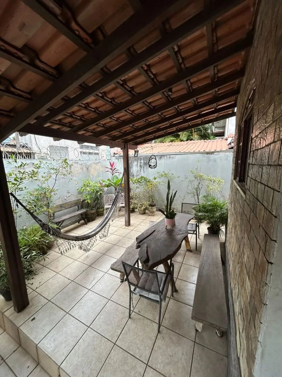 vendo troco casa 3 quartos 2 suítes Santos Dumont  - Foto 5