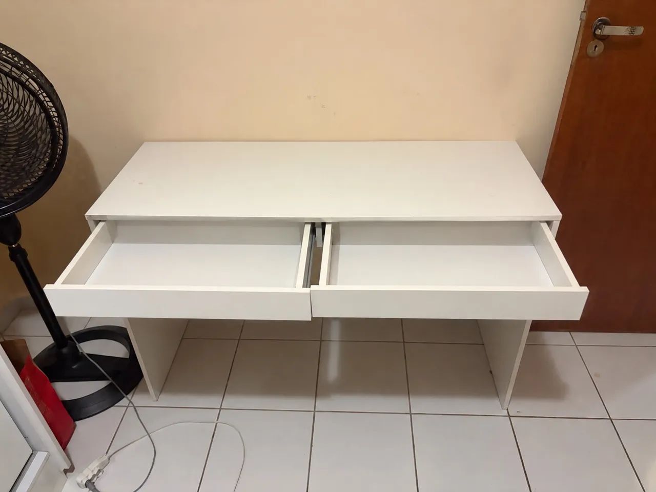 Escrivaninha branca à venda - Foto 3