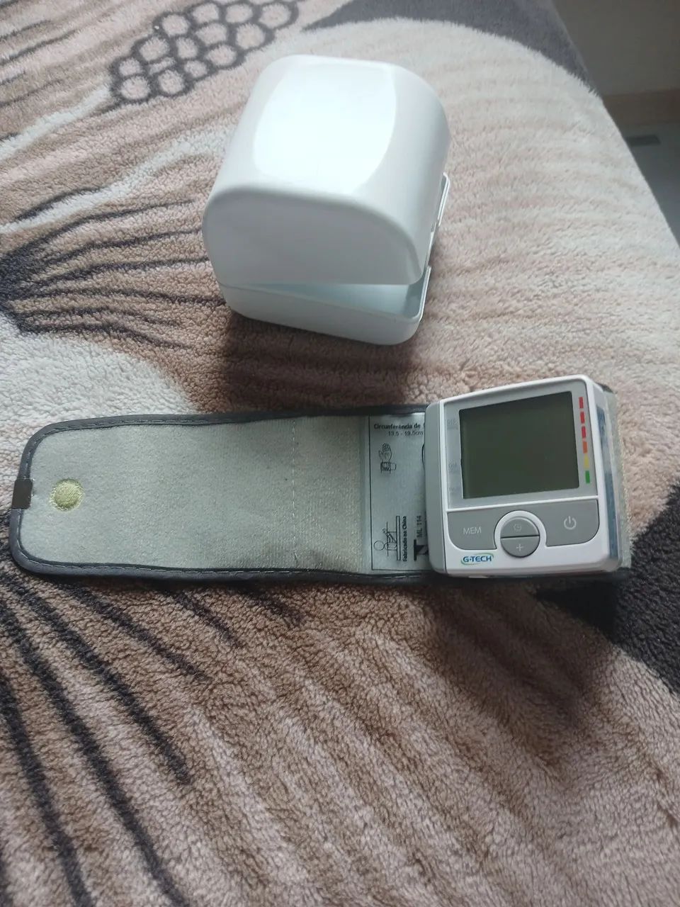 MEDIDOR DE PRESSÃO NUNCA USADO