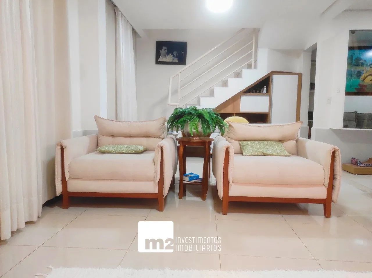 Sobrado no Setor Castelo Branco com 3 quartos