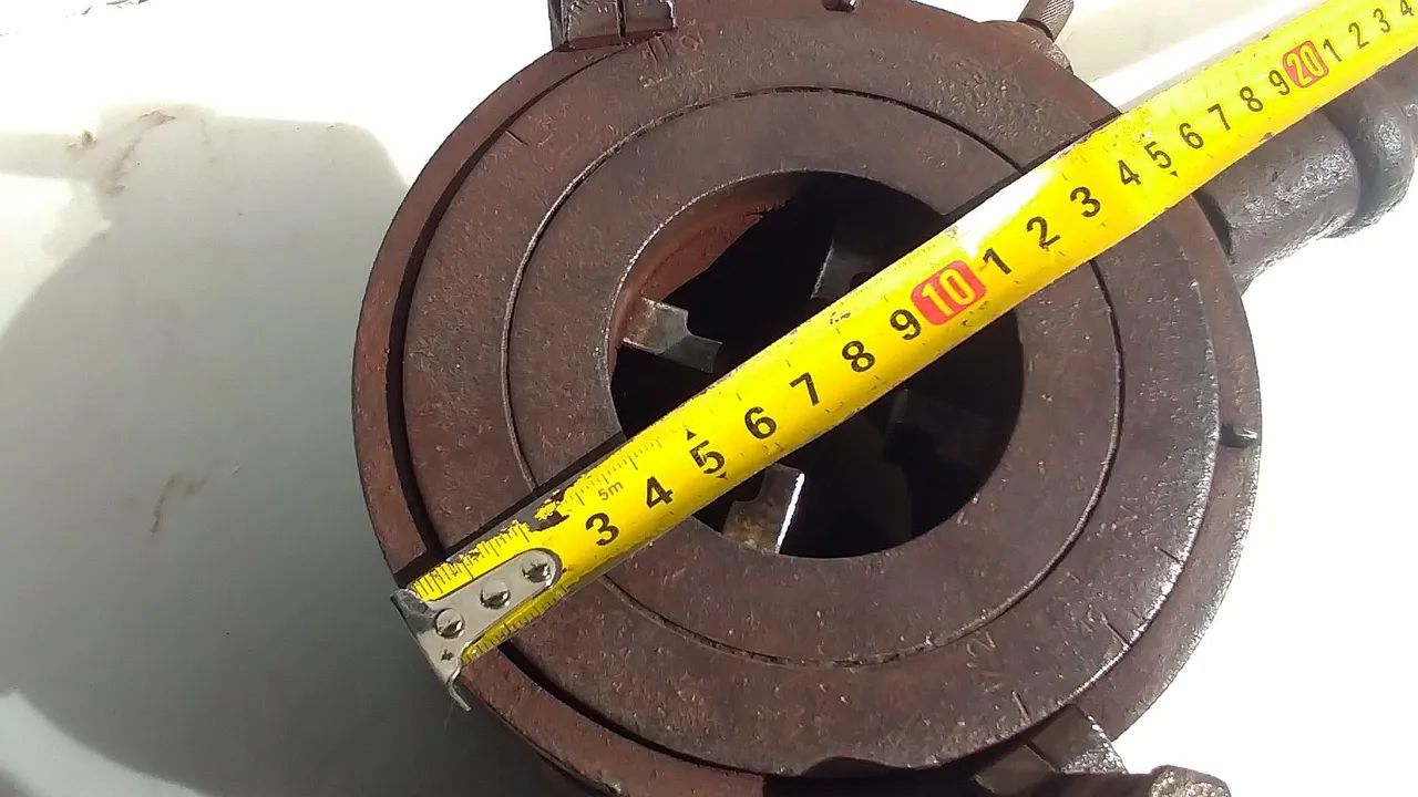 Tarracha manual 1/2" a 2" usada antiga 