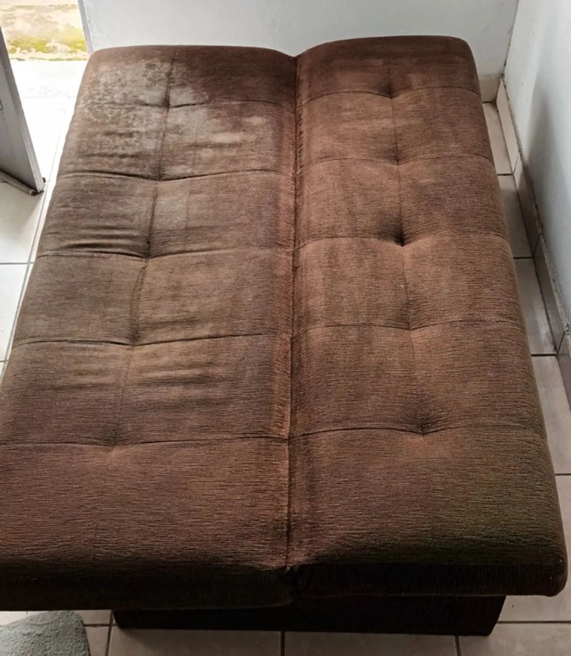 Sofá-Cama de 3 Lugares. Cor Marrom. - Foto 3