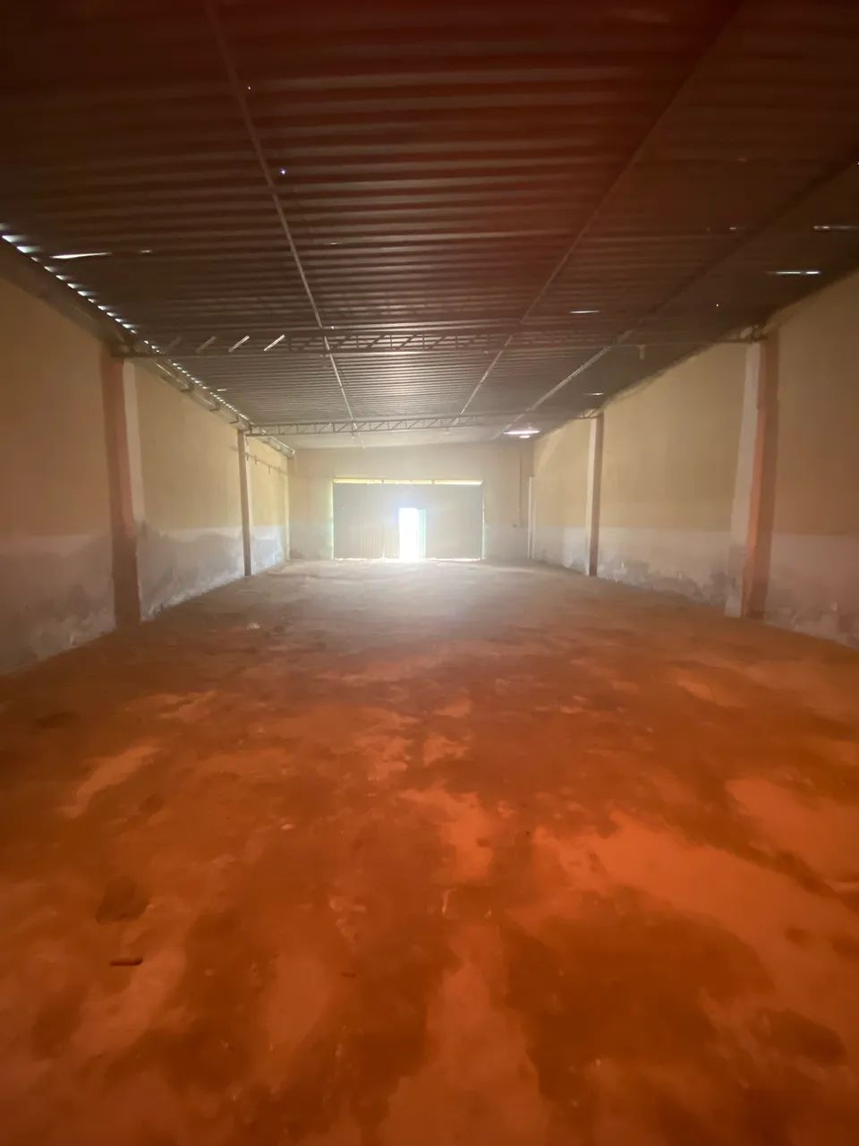 Galpão Comercial com Estrutura Completa - Foto 4