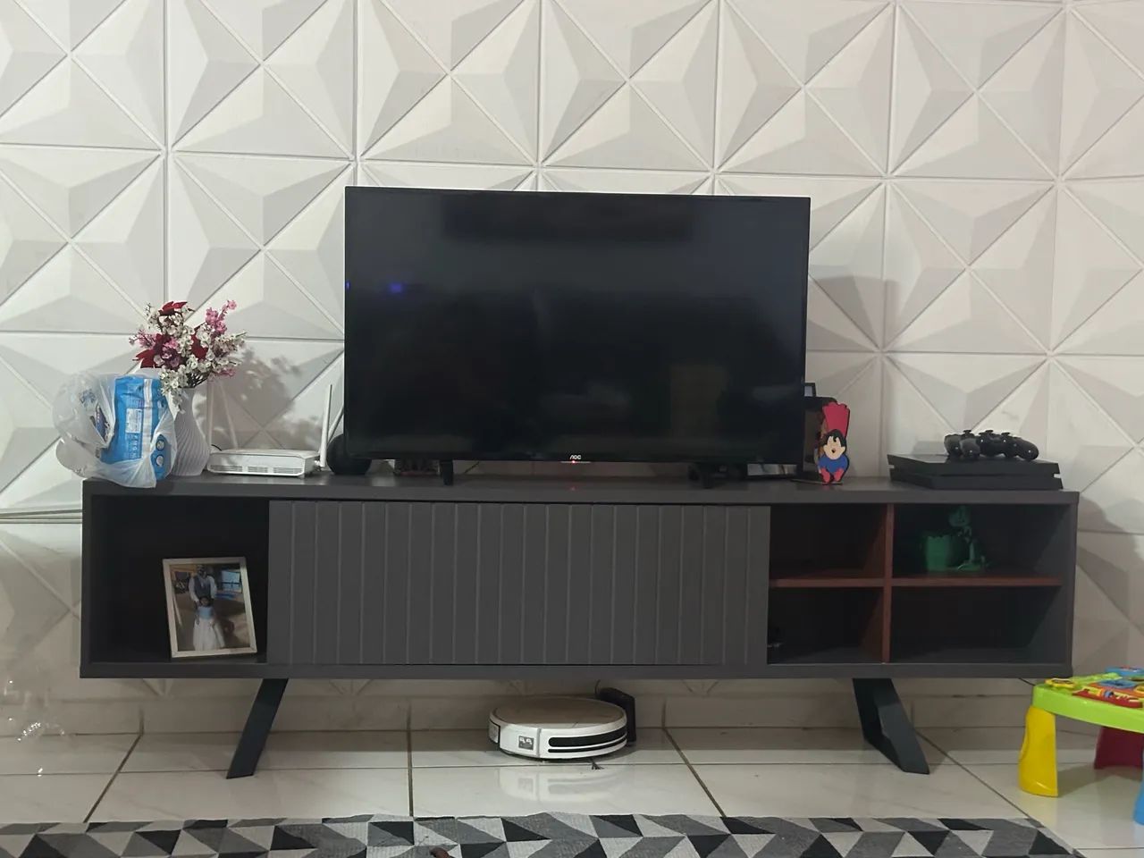 Rack para TV Cinza Moderno 2,01m - Excelente Estado - Foto 2