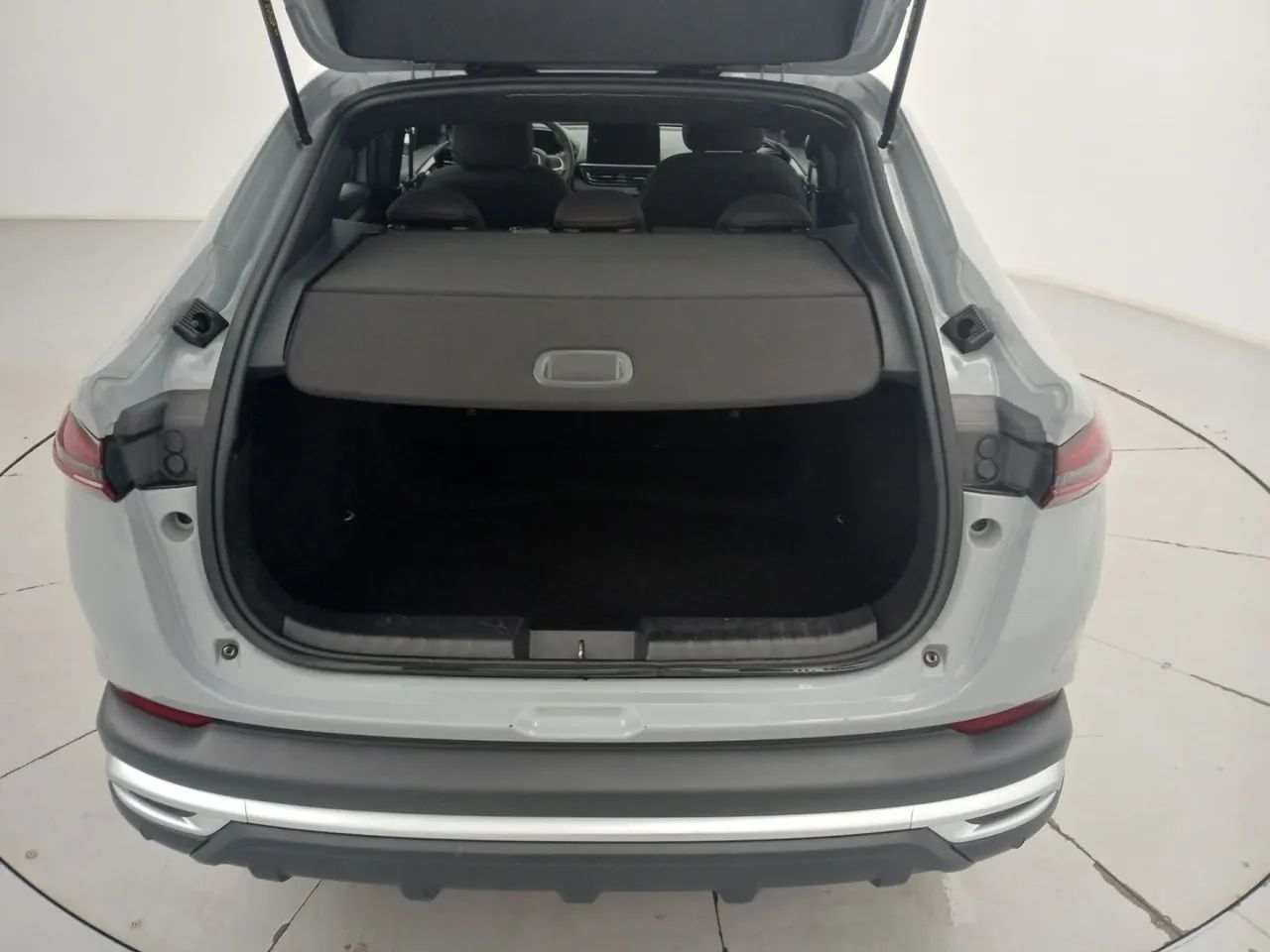 Fiat Fastback Audace 200 TB AUT (hibrído) 2026 - Foto 9