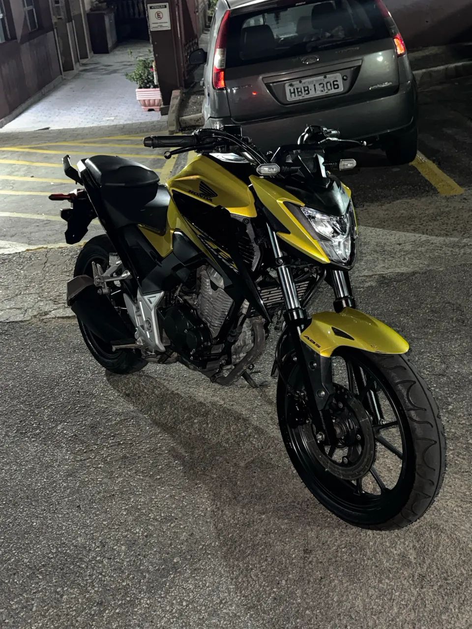 Cb Twister 300f abs