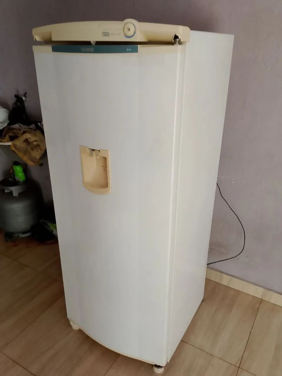 Vendo geladeira 110 - Foto 3