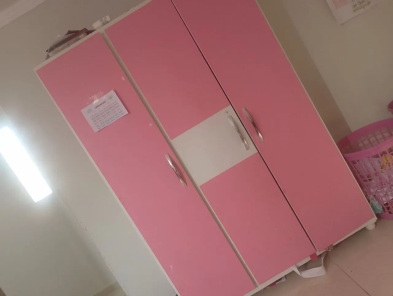 Guarda roupa menina 