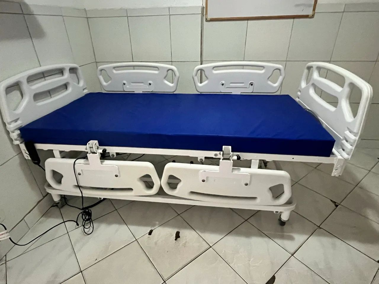 Cama hospitalar elétrica 