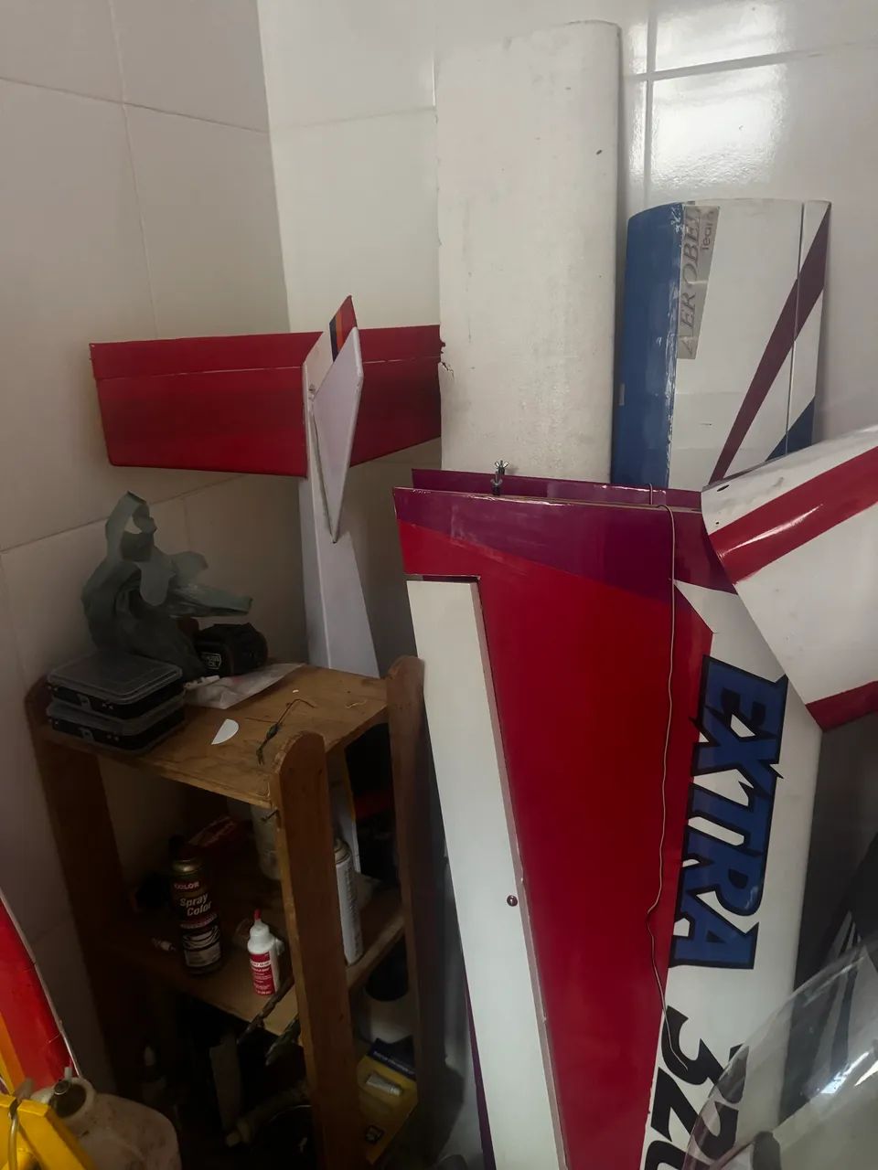 Aeromodelo e lote de itens  - Foto 4