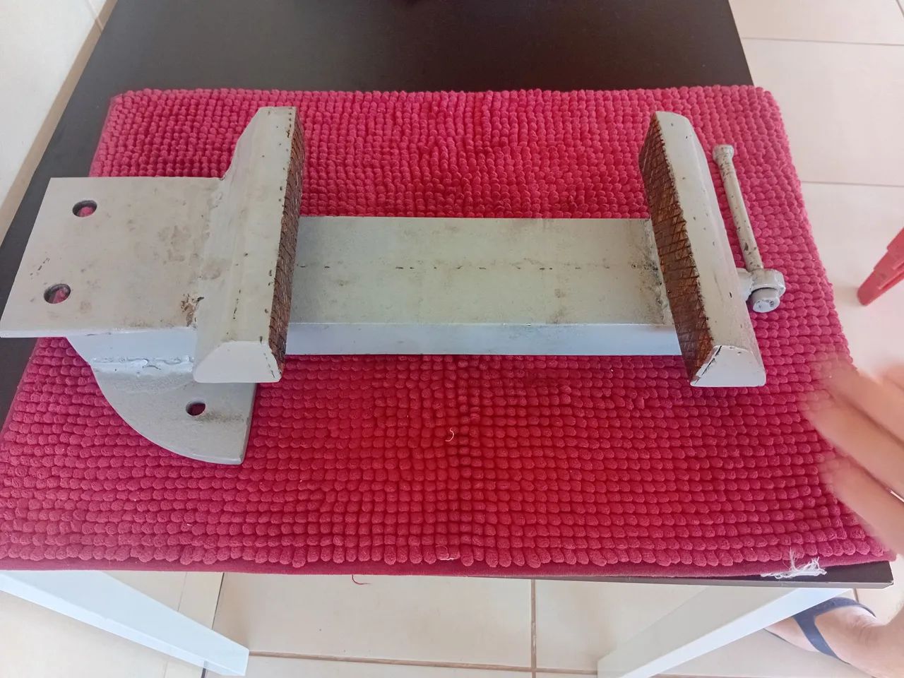 Morsa Torno de Bancada - Grande - Foto 2