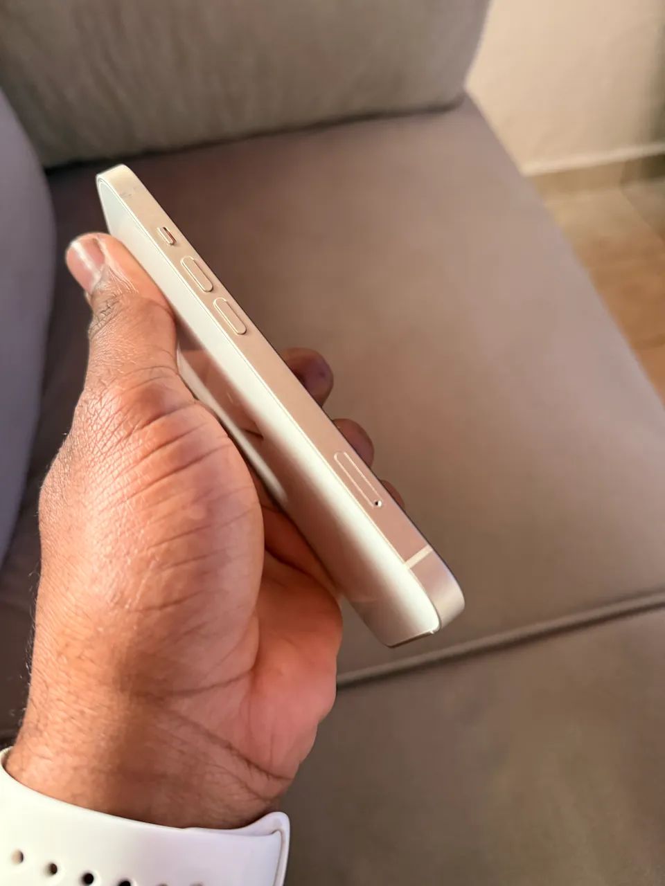 Vendo IPhone 13 128GB Branco - Foto 3