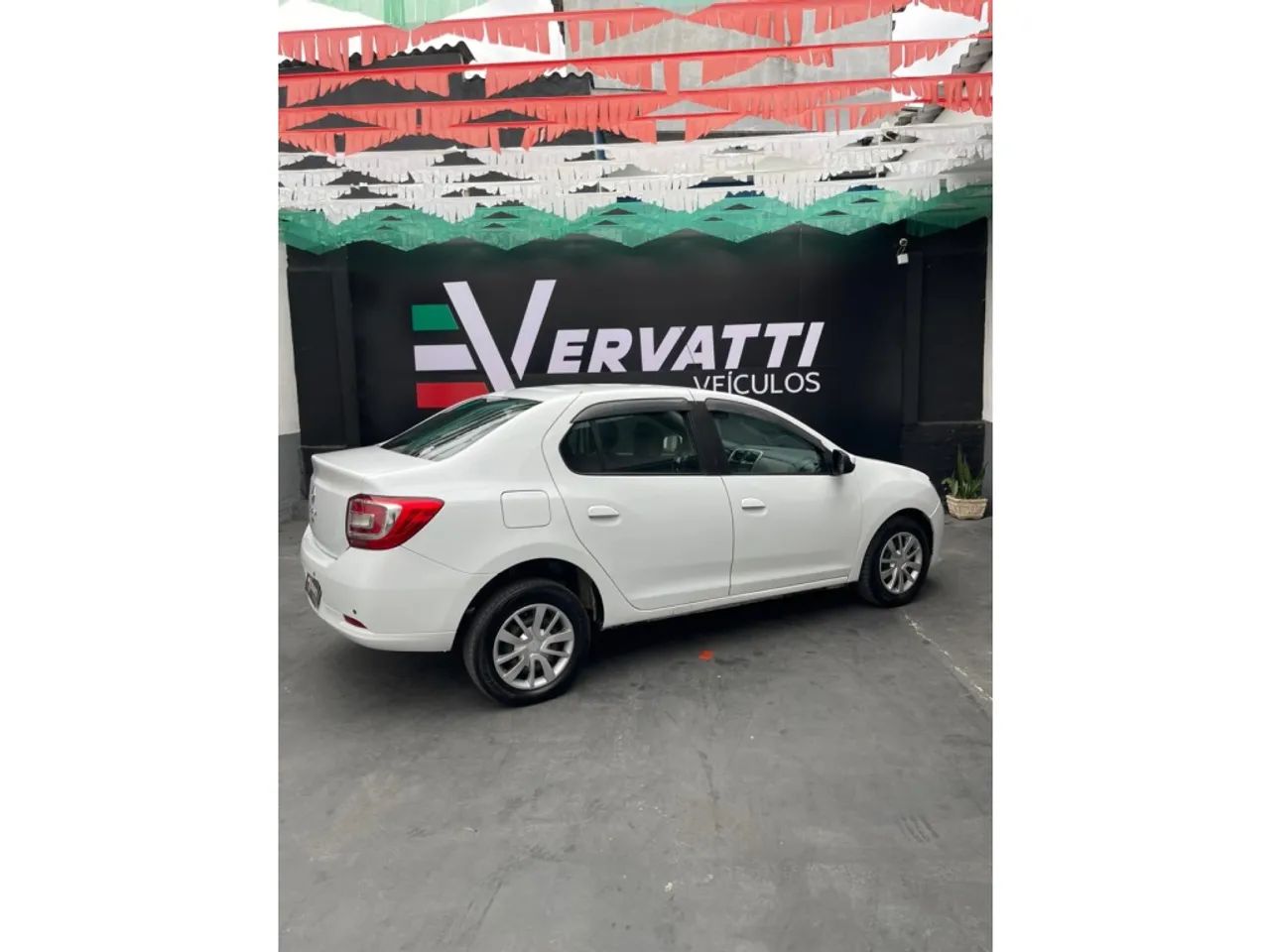 Renault Logan Expression Flex 1.0 12V 4P 2017 - Foto 4