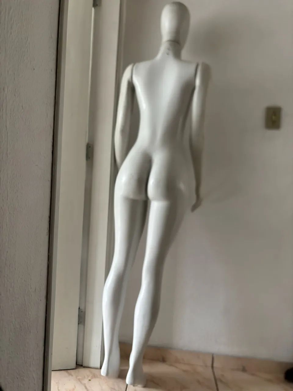 Manequim branco feminino  - Foto 2