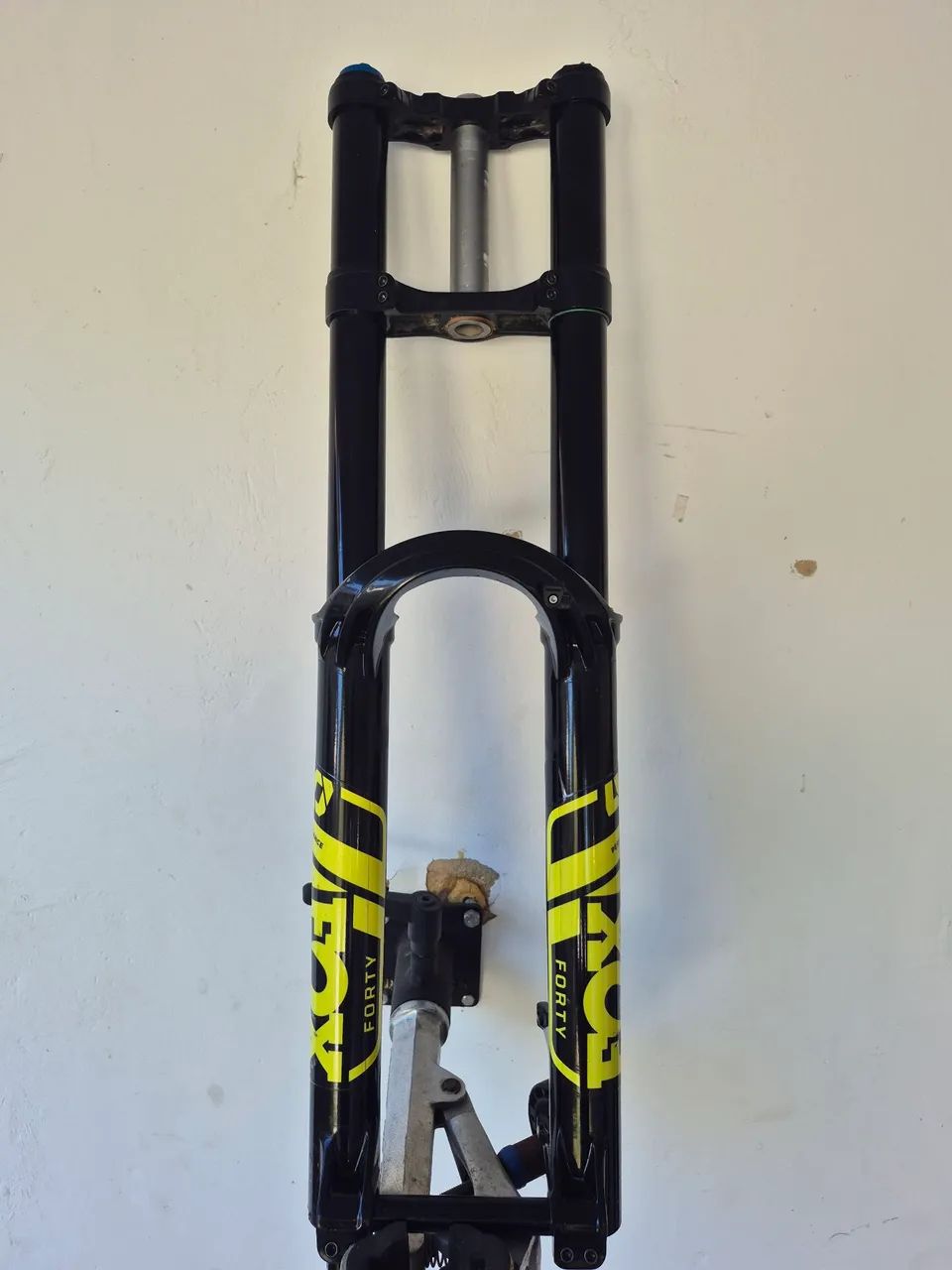 Suspensão Fox 40 29 GRIP performance 