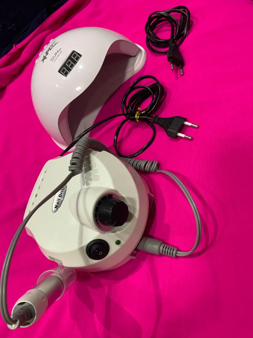 Cabine Nail Lamp acompanhada do motor de unhas Nail Drill