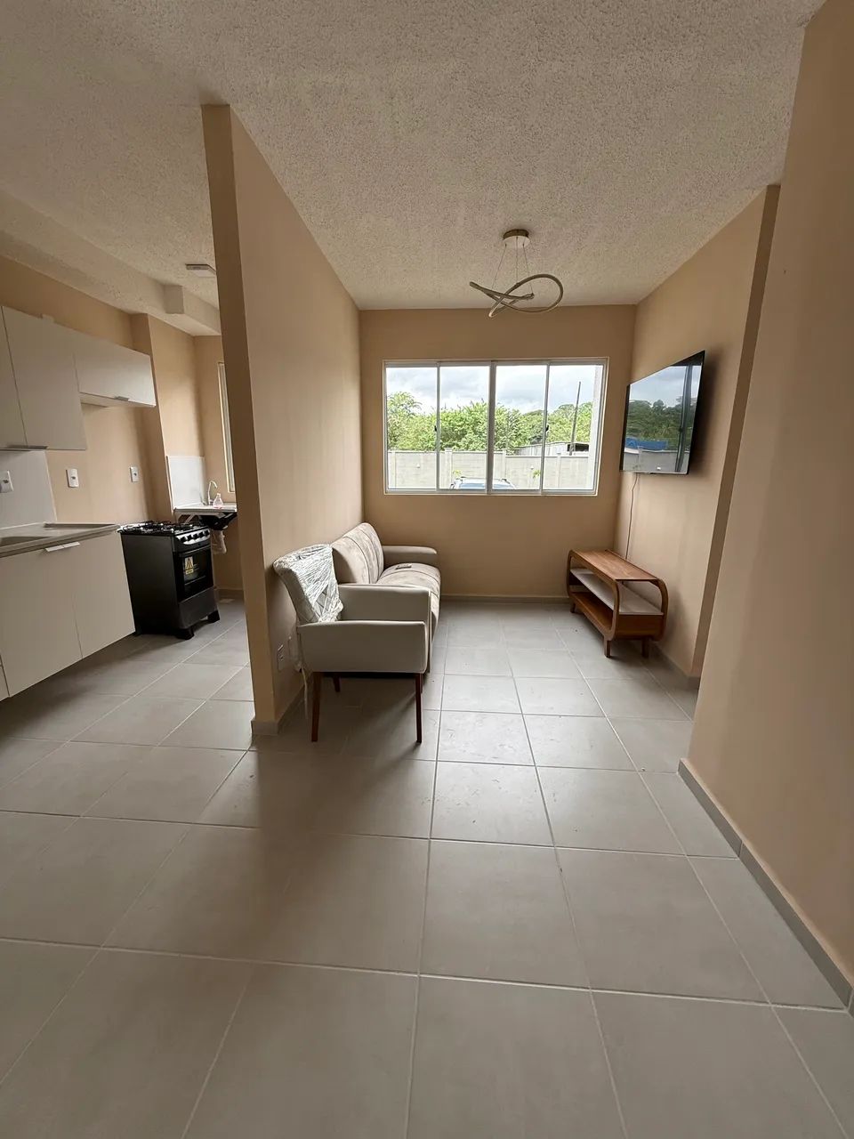 Alugo apartamento térreo / Smart Tarumã 