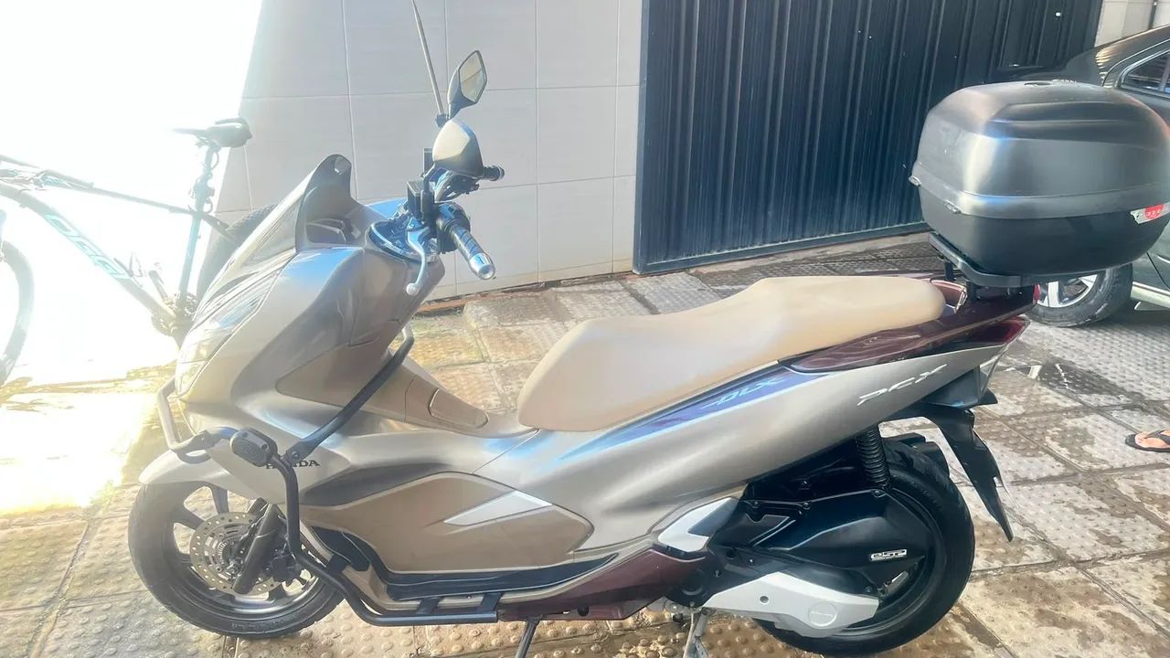 PCX 150 DLX 2022 - Foto 5