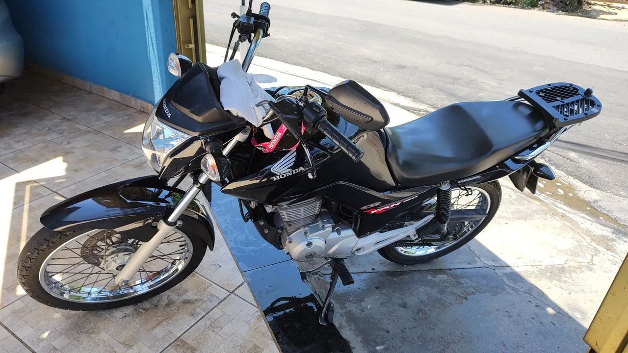 Vendo Honda CG 150 2014 bem cuidada - Foto 2