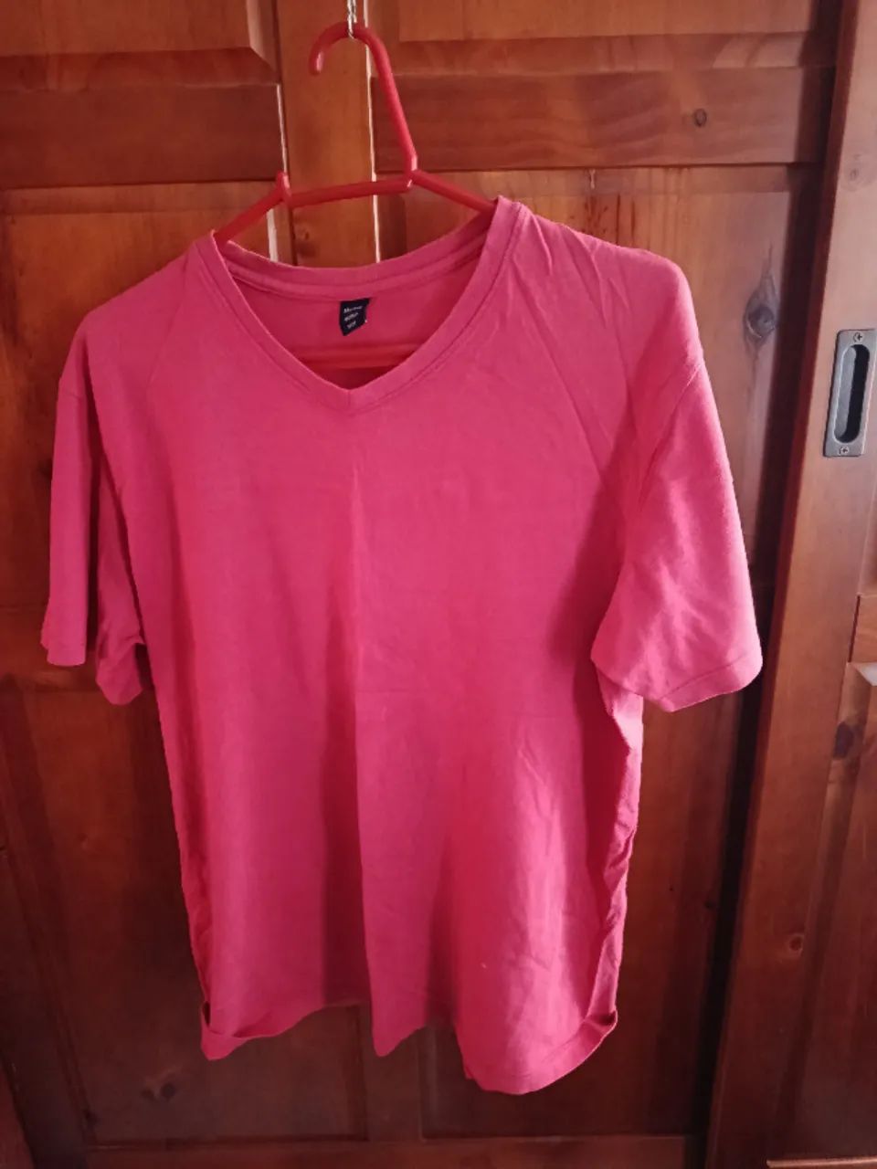 Camisetas Básicas Gola V Hering (Kit com 5) - Foto 3