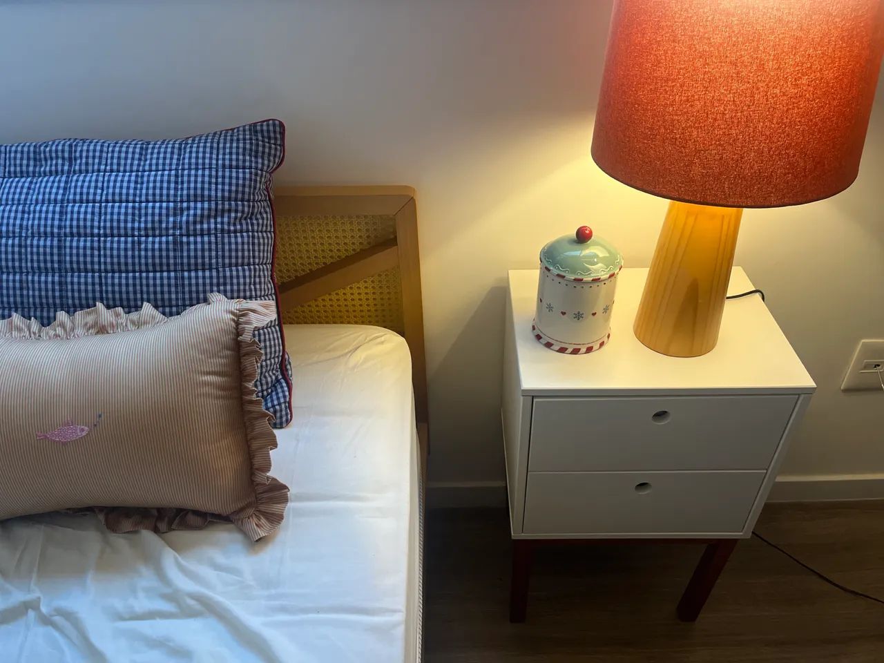 Duas mesas de cabeceira  - Foto 3