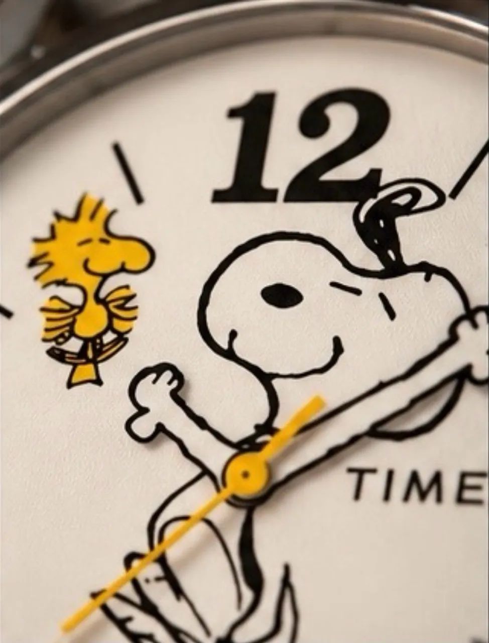 Timex x Peanuts Marlin Snoop Edição de 75º Aniversário  - Foto 3