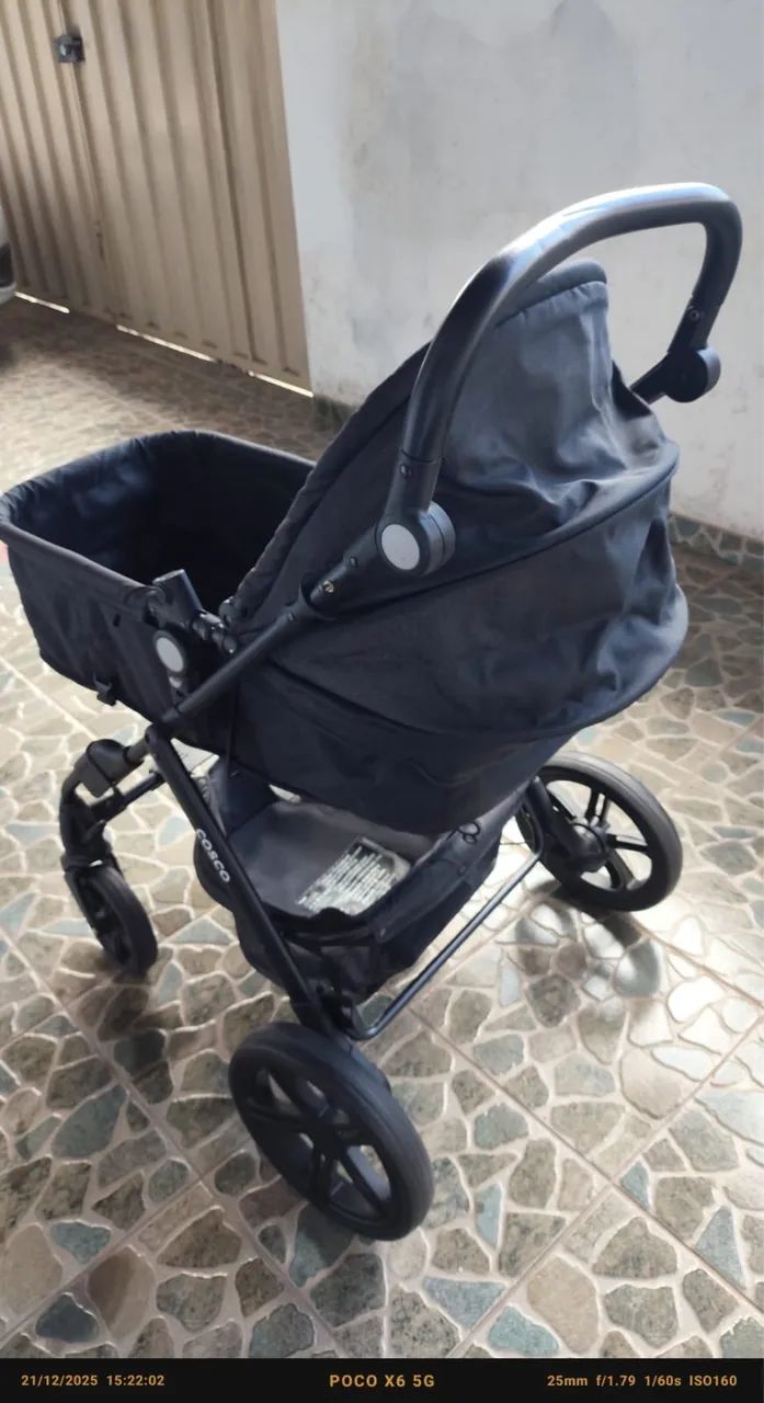 Carrinho de Bebê com Bebê Conforto Cosco - Foto 2