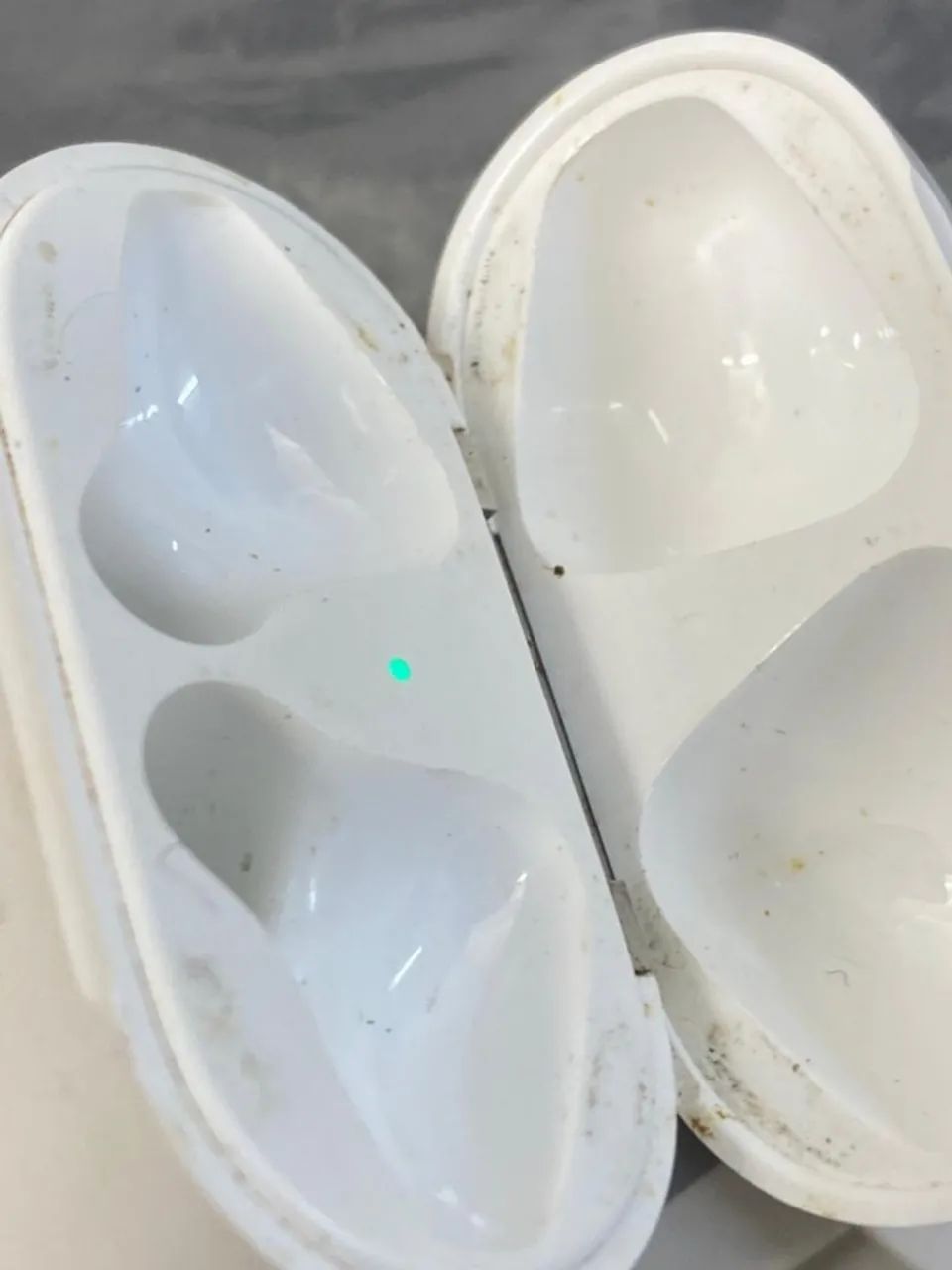 CASE PARA AIRPODS 1 GEN - Foto 2