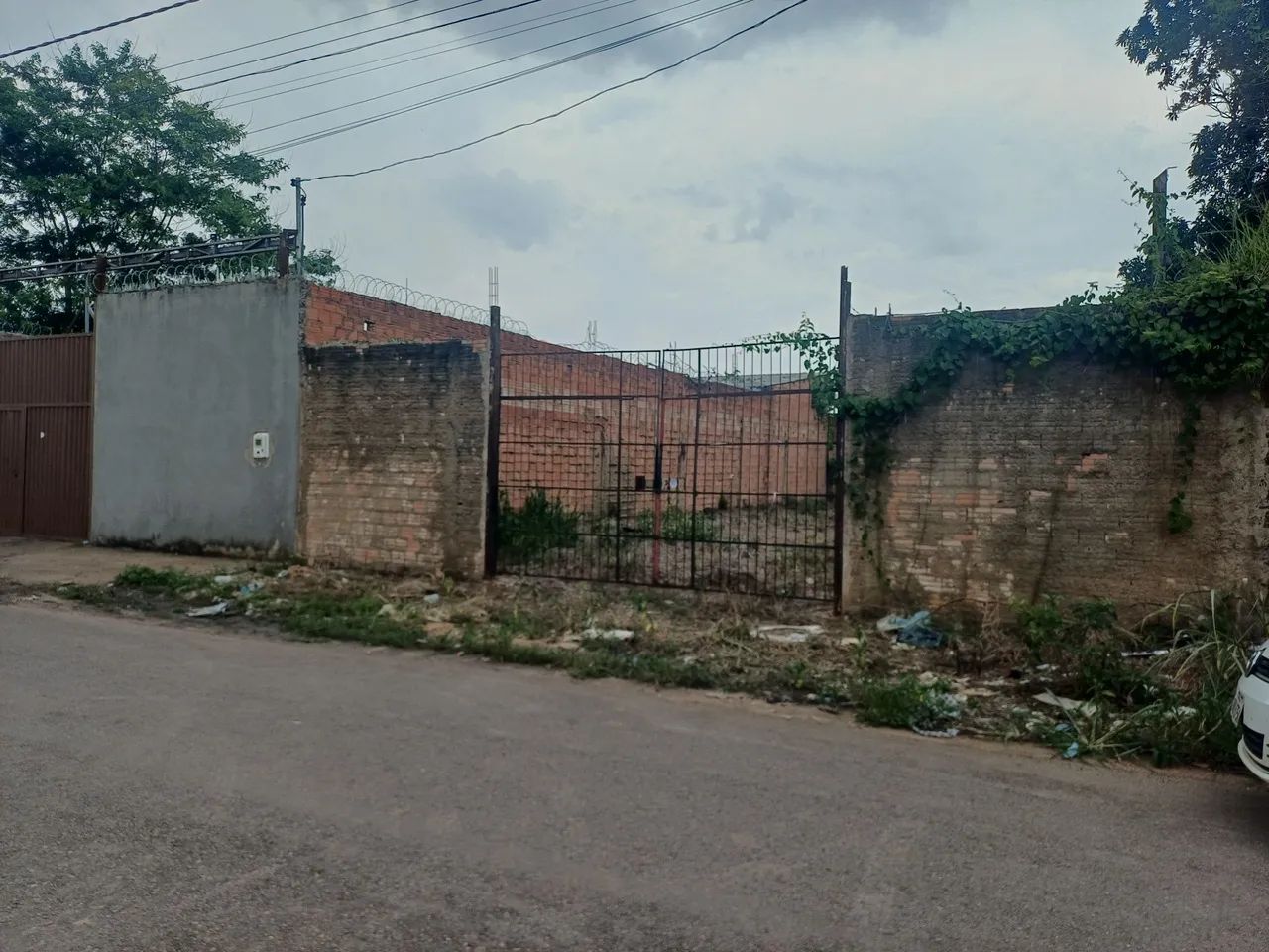 Vendo Terreno.