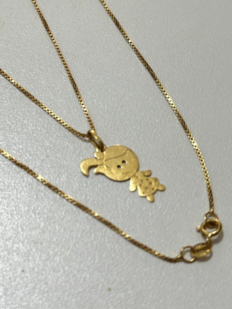 Corrente ouro 18k com pingente Boneca/Filha