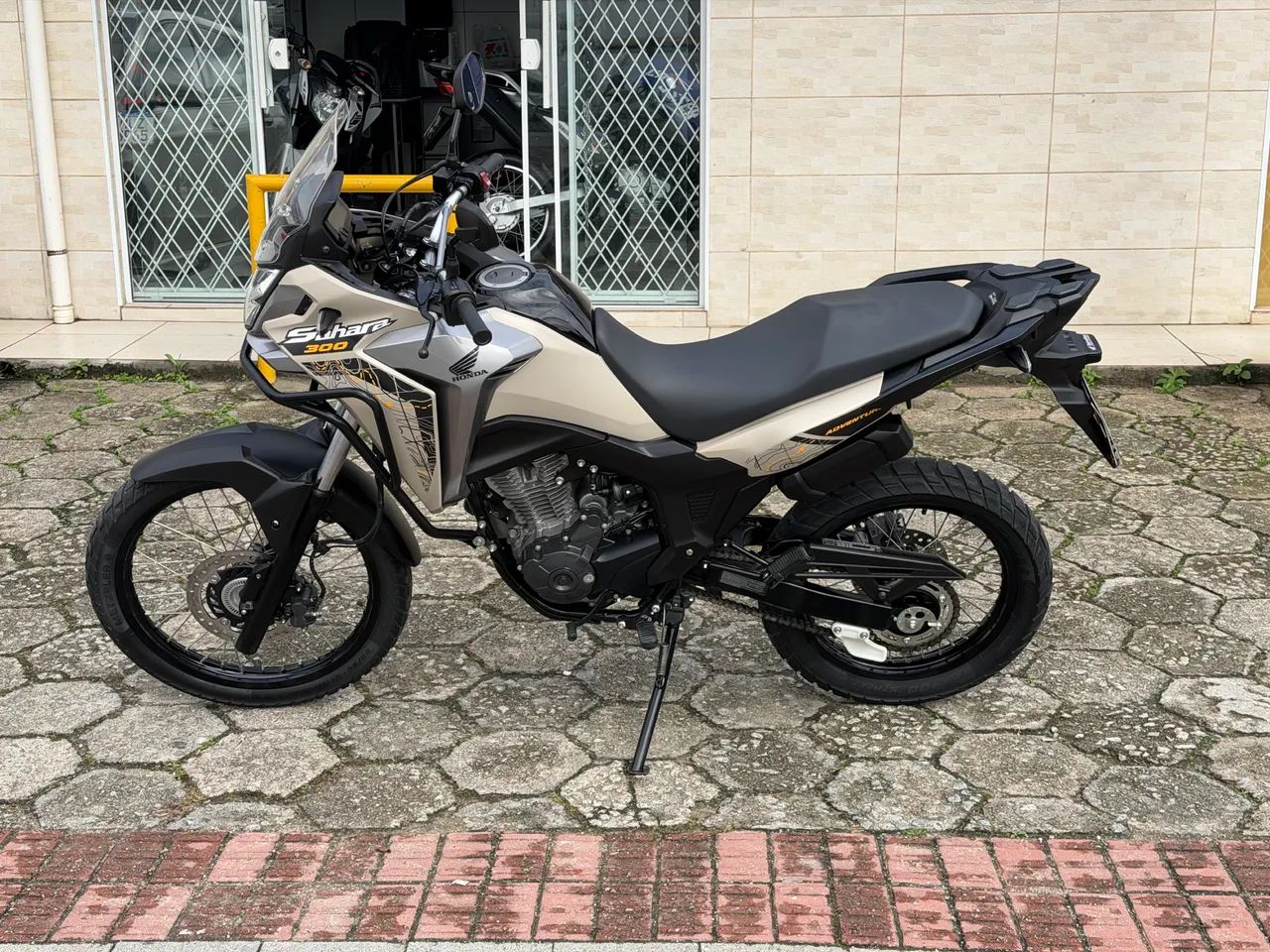 Honda Sahara 300 Adventure  - Foto 2