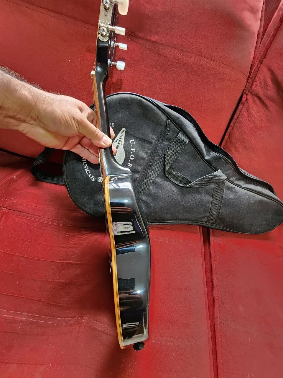 Cavaquinho ROZINI ELÉTRICO Fundo de Fibra  ( Desapego) - Foto 3