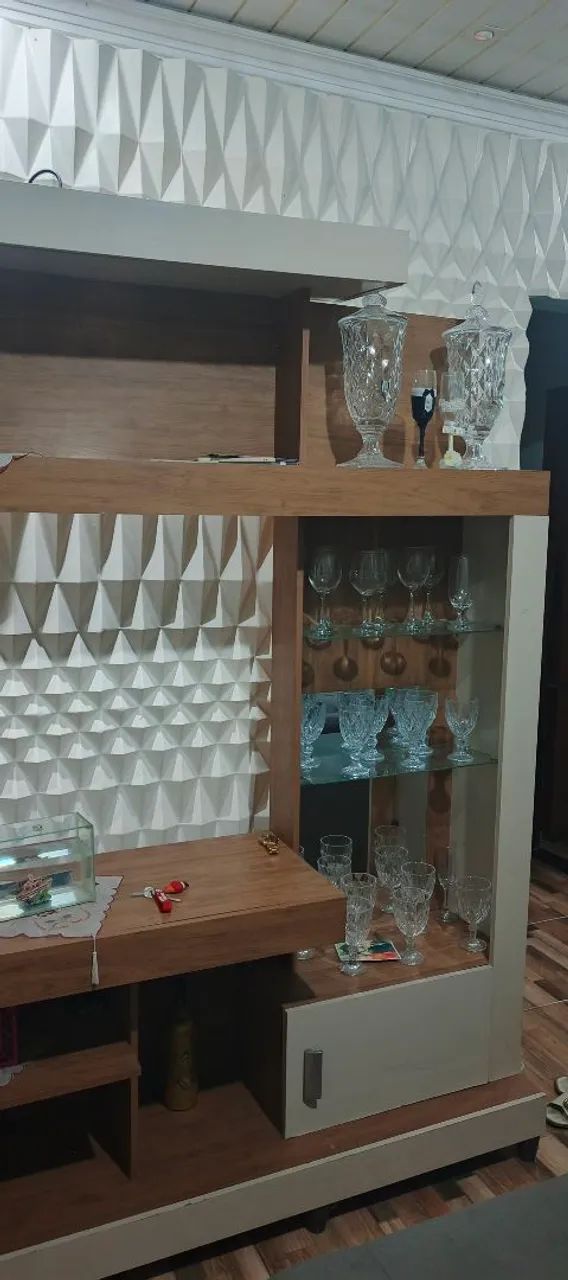 Vendo uma estante de sala com pasteleira de vidro bem conservado  - Foto 4
