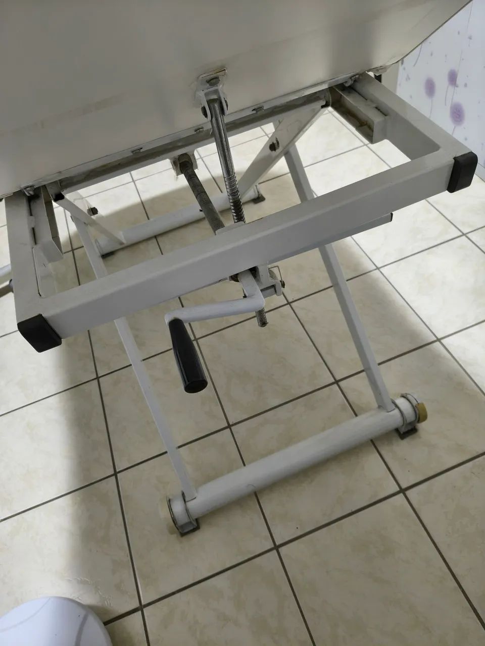 Excelente Maca com regulagem de altura, cabeceira e pés. - Foto 2