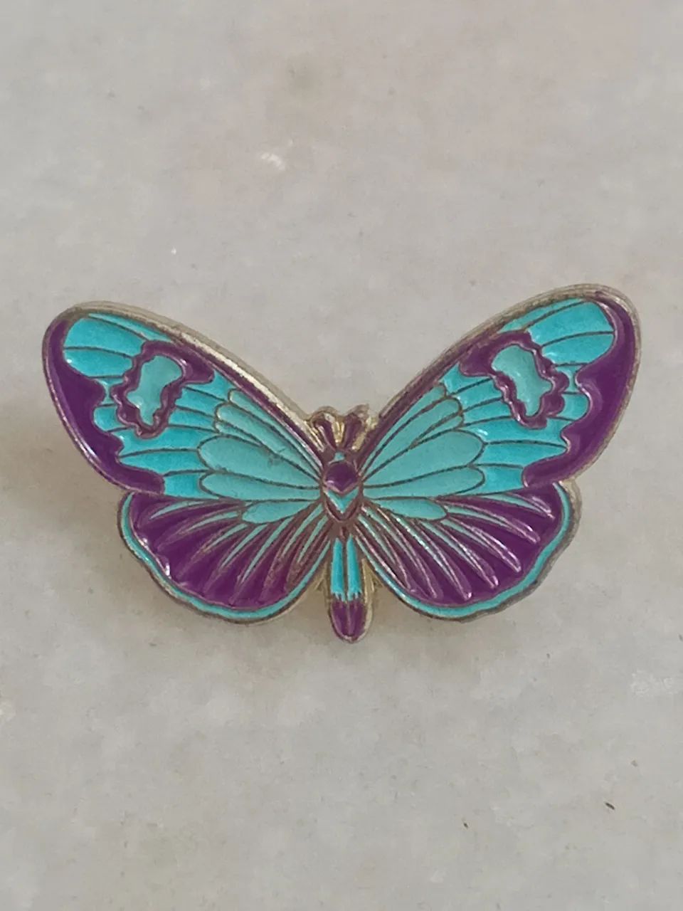 Pin de metal broche