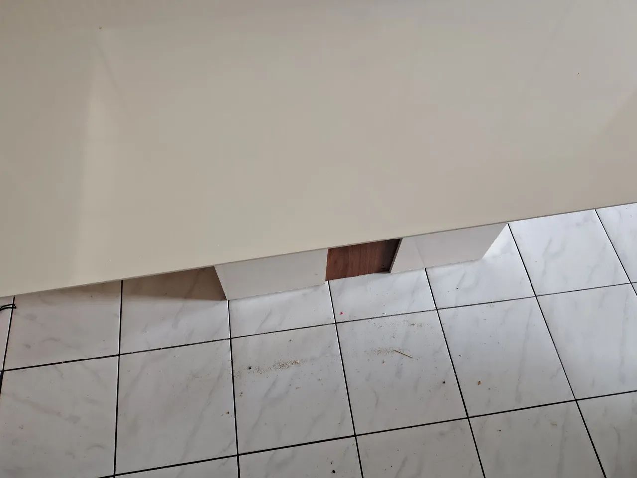 Mesa de jantar com seis cadeiras. - Foto 4