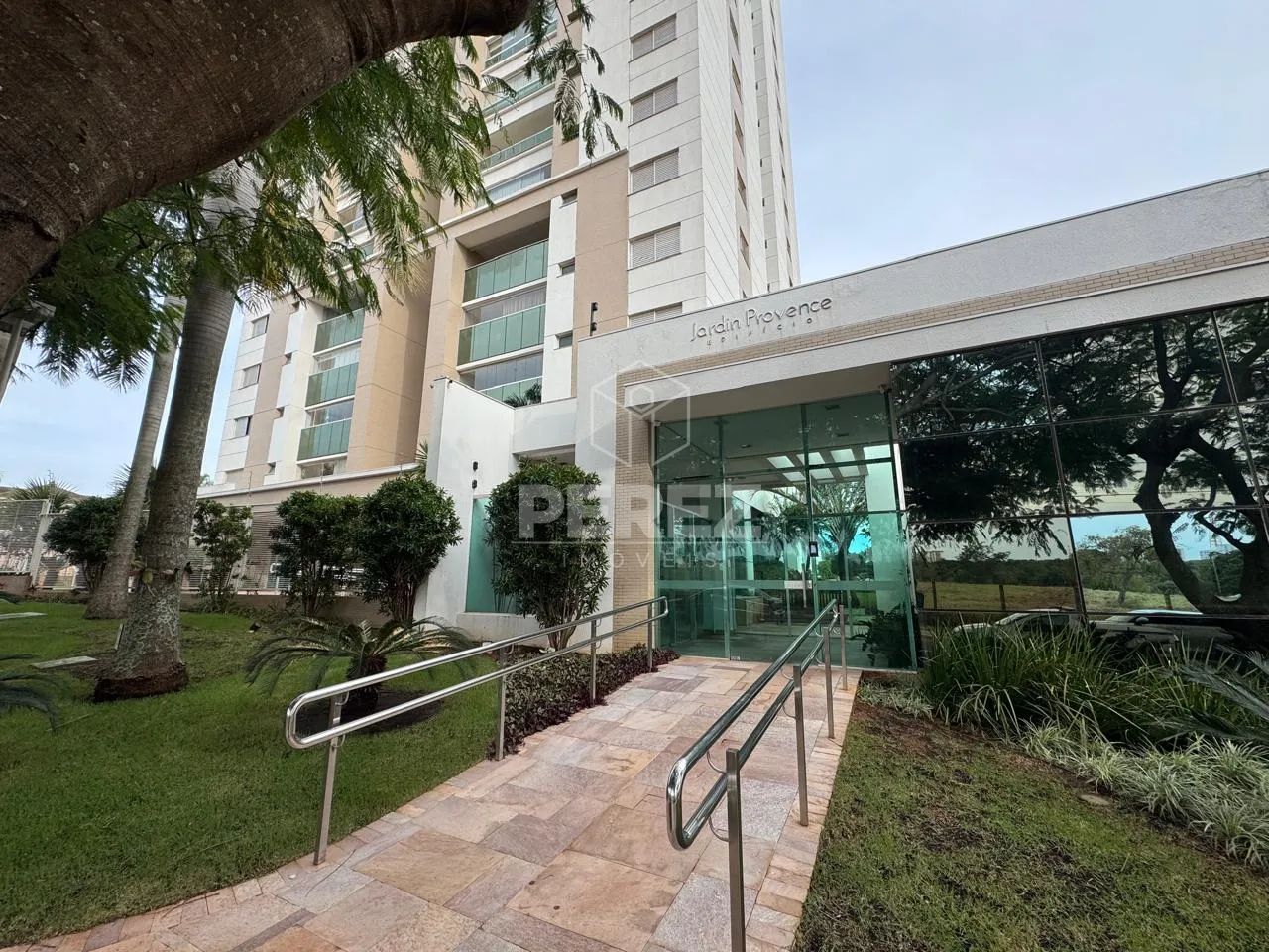 Apartamento no Edifício Jardim Provence - Foto 2