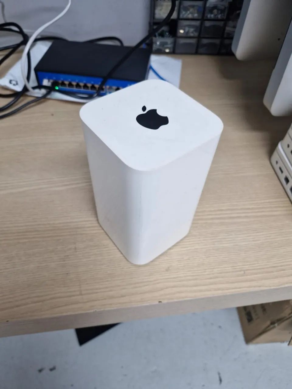 Apple AirPort Extreme A1521 (6ª Geração)