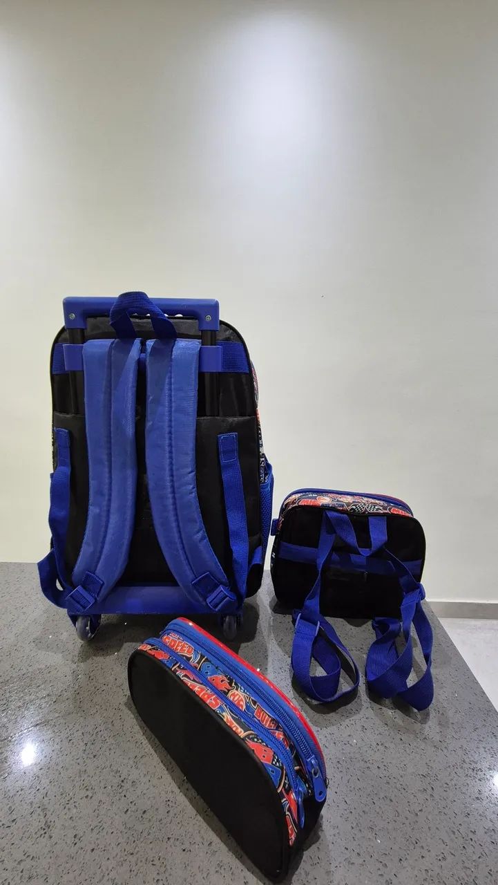 Kit mochila + lancheira e estojo - Foto 2