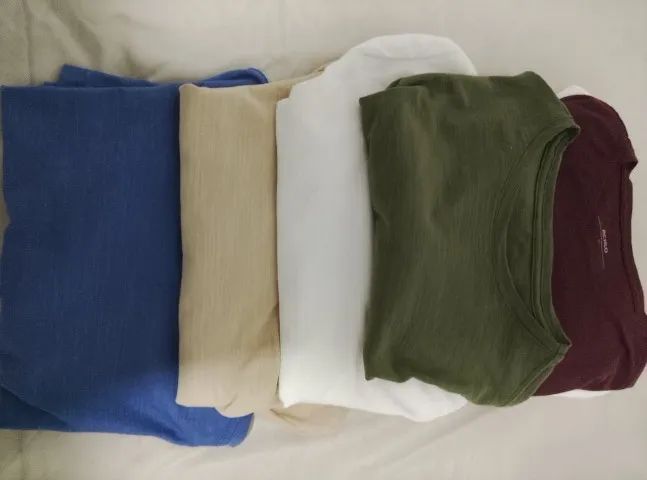 Vendo conjunto de camisas Femininas