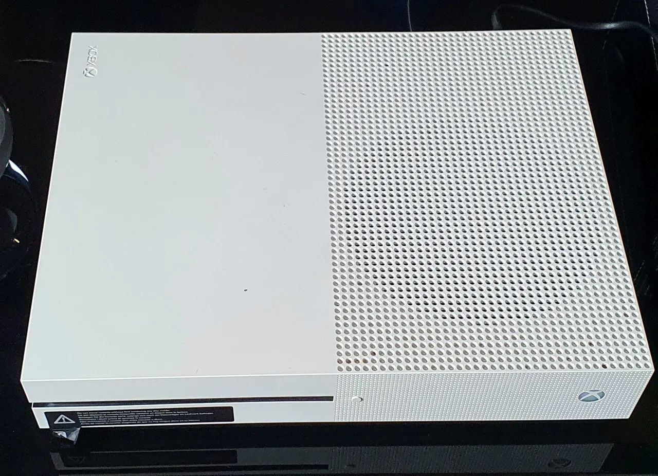 XBOX ONE S 1TB - USADO - Foto 3