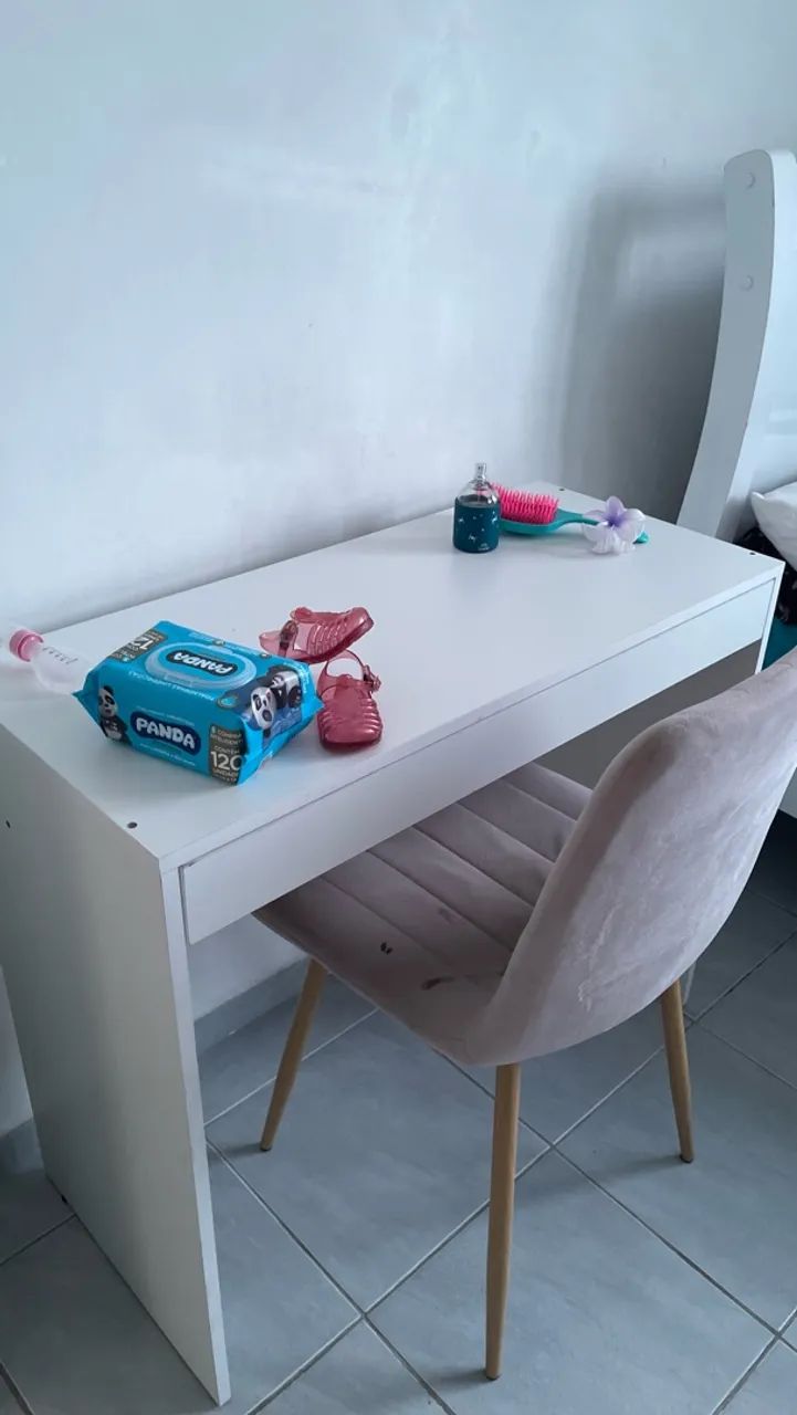 Escrivaninha para estudos em MDF