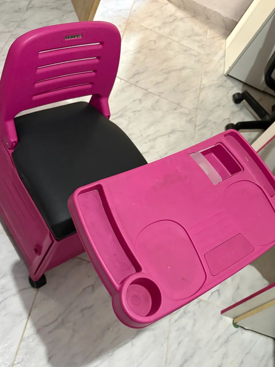Cadeira de Manicure 