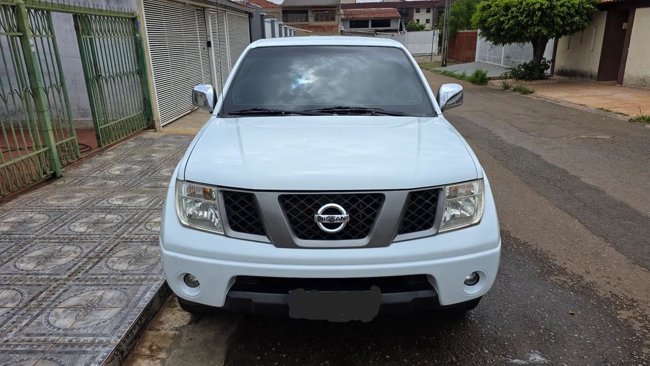 Nissan Frontier Frontier XE CD 4x4 2.5 TB Diesel 2013