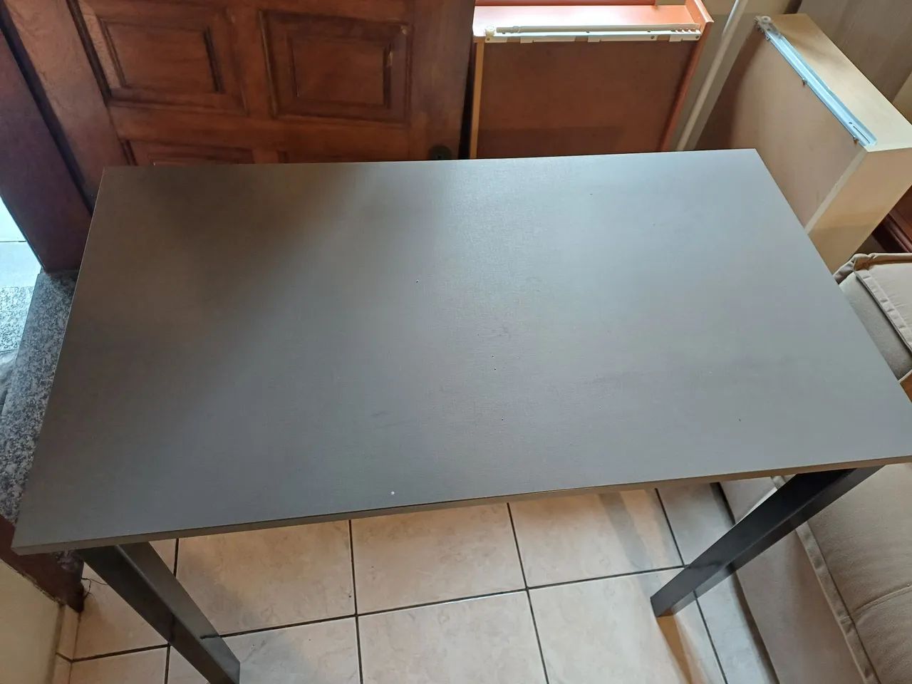 Mesa para computador e outros